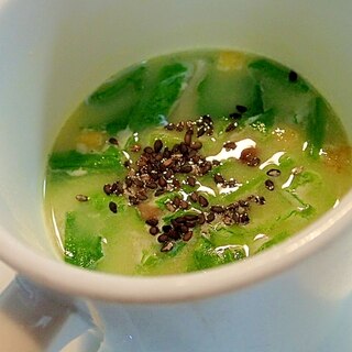 カップスープで　しめじと小松菜のコーンスープ